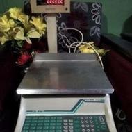 ترازوی‌30کیلو‌گرمی‌محک