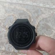 ساعت مچی چراق داره