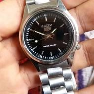 تعدادی ساعت سالم ژاپنی