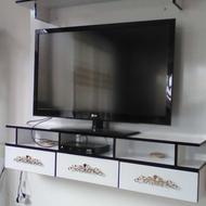 میز تلویزیون دیواری