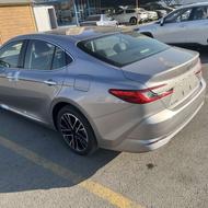 تویوتا کمری هیبرید 2025 تیتانیوم