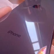 ایفون 8 64 گیگ