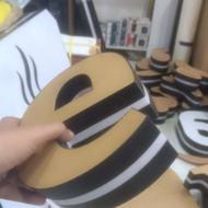 اجرای تابلو تبلیغاتی کامپوزیت و حروف برجسته