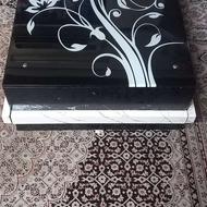 میز وسط مبل مشکی سفید