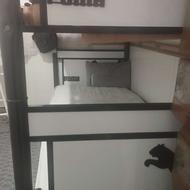 تخت راحت مقاوم و بدون هیچ ایرادی