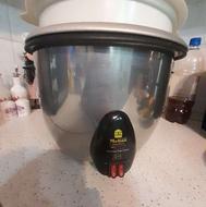 پلوز برقی کاملا نو مناسب جهاز 12نفره سه کاره