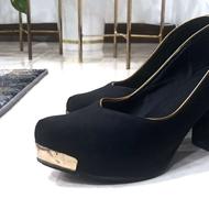 کفش زنانه در حد نو