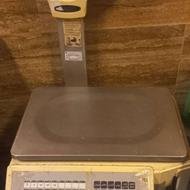 ترازو لیبل زن صدر