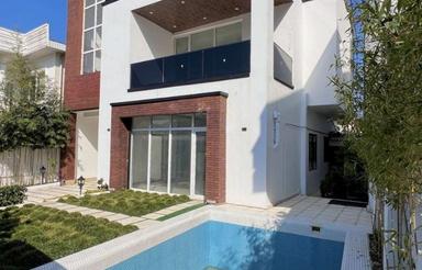 فروش ویژه ویلا 300 متر در نجارده،نوشهر/استخر/رو به جنگل/سند