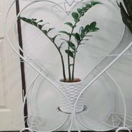 استند گل برای گلدان ها