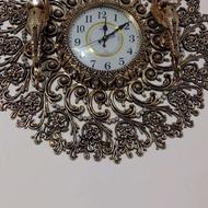 ساعت طرح برنجی.سالم