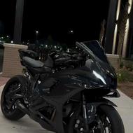 اجاره موتور تمام مشکی برای عکاسی