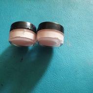 کرم رفع خشکی و رژلب گیاهی