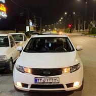 کیا سراتو (مونتاژ) 1396 سفید