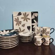 همه ظرفها باهم مخصوص پذیرای عیدنوروز