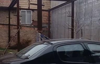 100متر زمین با فنداسیون برای سه طبقه واسکلت زده