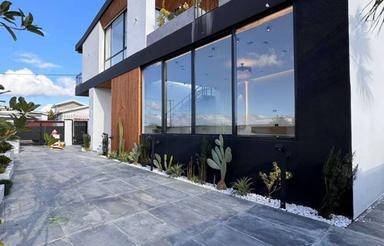 ویلا مینیمال 200 متر زمین 180 متر بنا