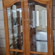 ویترین سالم و تمیز