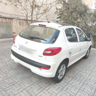 پژو 207اسفند 1402بدون رنگ و بدون خط و خش