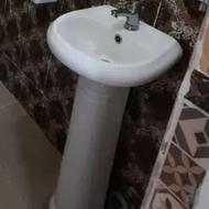 روشویی سرویس بهداشتی