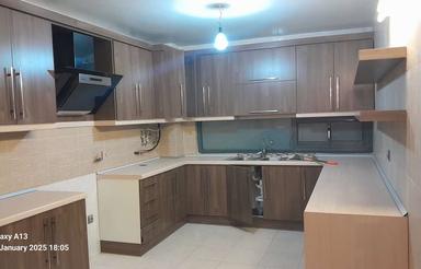 آپارتمان 145 متری سه خواب تمیز