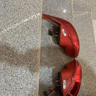 یک جفت چراغ عقب سالم