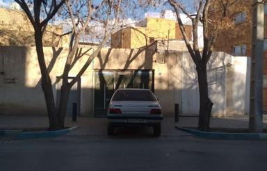 فروش تجاری بر خیابان اصلی