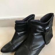 دو مدل چکمه نیم ساق