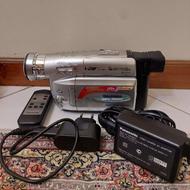 دوربین فیلمبرداری پاناسونیک و المپیا قدیمی