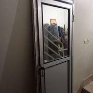 در آلومینیوم درب آلومینیومی آینه دار مناسب حمام دستشویب همجا