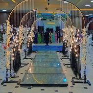 ورودی شمعدانی بزرگ عروس و داماد