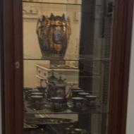 بوفه شیک وکاملا سالم. بدون خط وخش