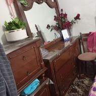 تخت دو نفره بسیار تمیز.