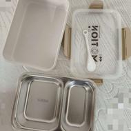 ظرف غذای مدرسه