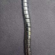 تسبیح سنگی خیلی قدیمی شیک و سالم