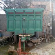 یک دستگاه تریلی در حد نو معاوضه با گاو و گوسفند