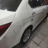 دنا پلاس 403 سفید با رینگ