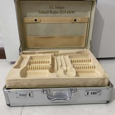 چمدان قاشق چنگال