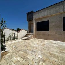 150 متر زمین 90 متر بنا