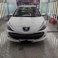 خودرو207پانورمادنده ای بدون رنگ وخط وخش درحدصفر