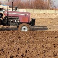 دنبال آبیاری بالای 15هکتار هستم با سابقه کار تراکتور هم بلدم