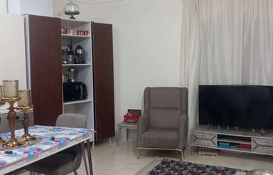 65 متر خیابان شهدا نبش 20 متری