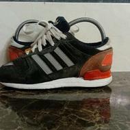 کتونی کتونی آکبند است