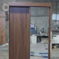 جاکفشی ایستاده درب ریلی