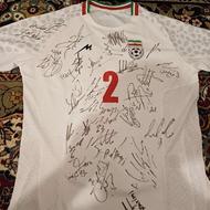 پیراهن تیم ملی صادق محرمی