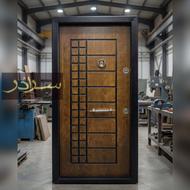 درب ضد سرقت نئوکلاسیک:”کدLE075”/نما کامپوزیت ضدسرقت سرادر