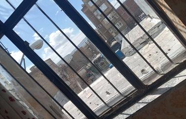 فروش دوطبقه بعلت مهاجرت
