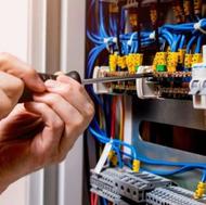 خدمات برق برقکار ساختمان صنعتی صفر تا صد بابهترین کیفیت