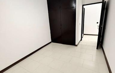 80 متری دو خواب با پارکینگ و انباری و اسانسور