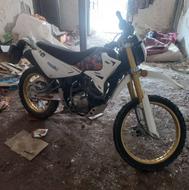 موتور سیکلت 200 بهپر